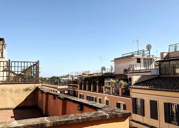 Trastevere White Room